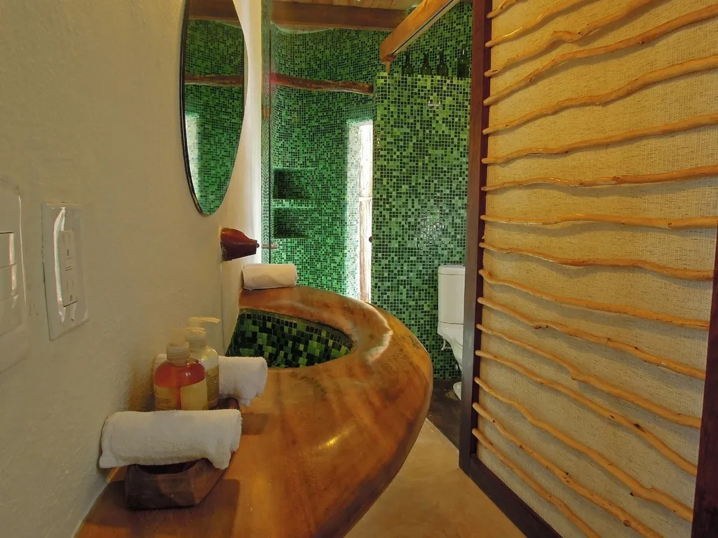 BUNGALOW KING SIZE BED Room, Villas Flamingos, Cancun Area