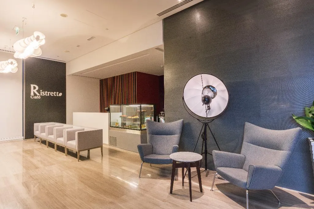 Lobby, The Act Hotel, Dubai
