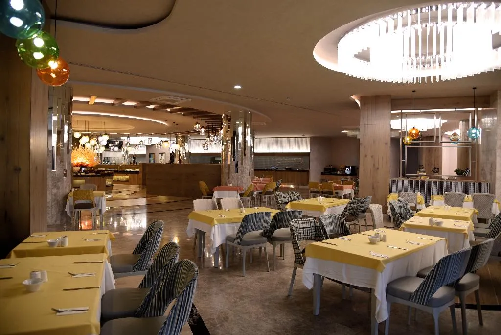 Restaurant, Royal Wings Hotel, Antalya
