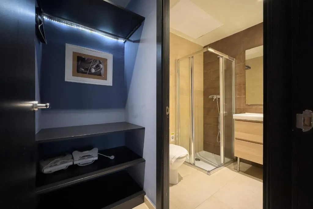 APARTMENT ONE BEDROOM Room, Ainb Barcelona Sants Apartments, Barcelona
