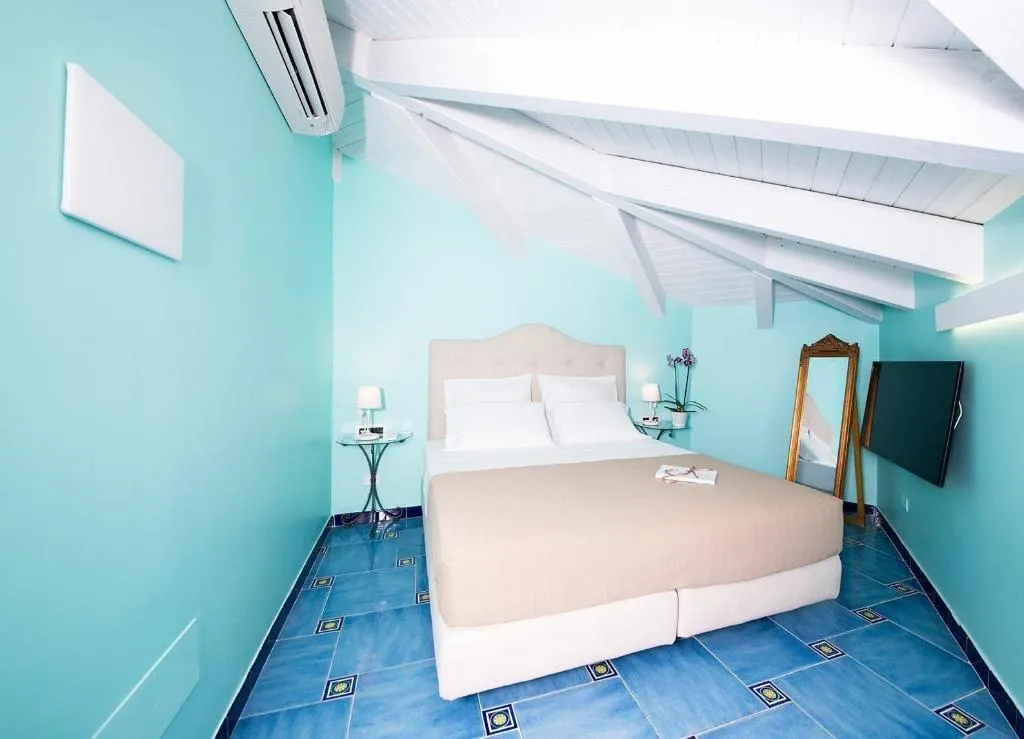 Room, B B Villa Fabiana, Naples