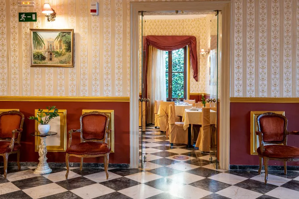 Restaurant, Halepa Hotel, Crete