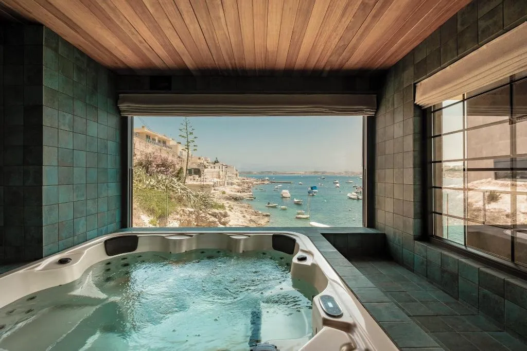 Room, Damare Resort & Spa, Malta