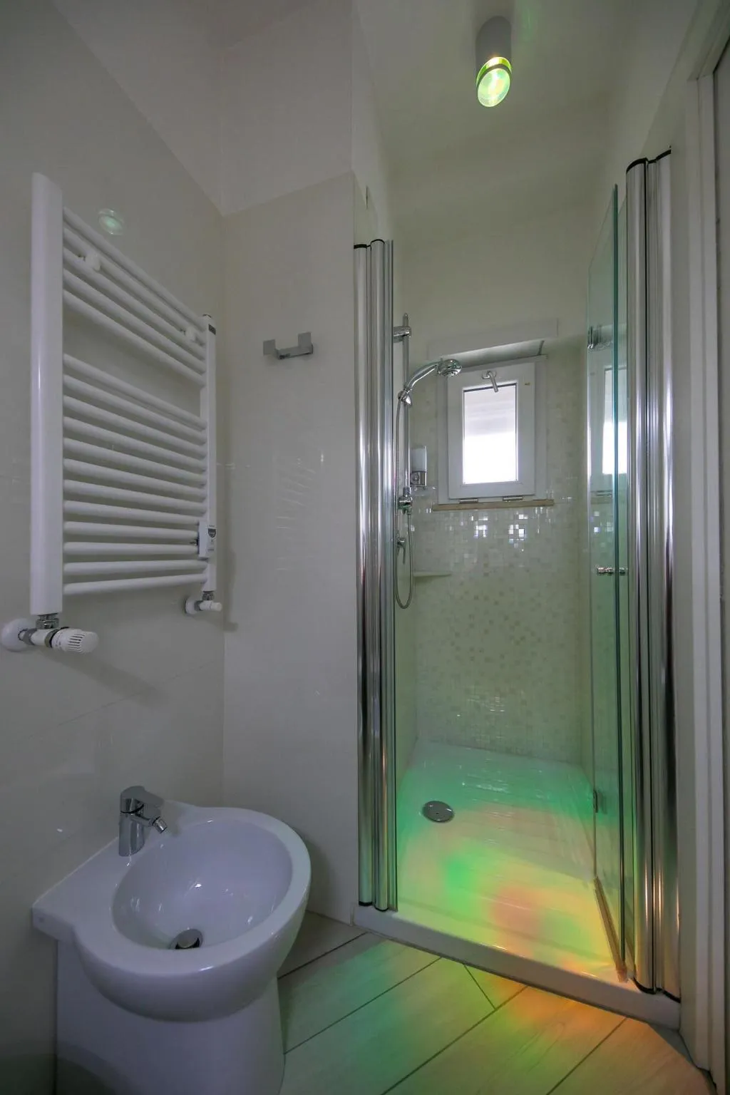 Room, Suites Roma Tiburtina, Rome