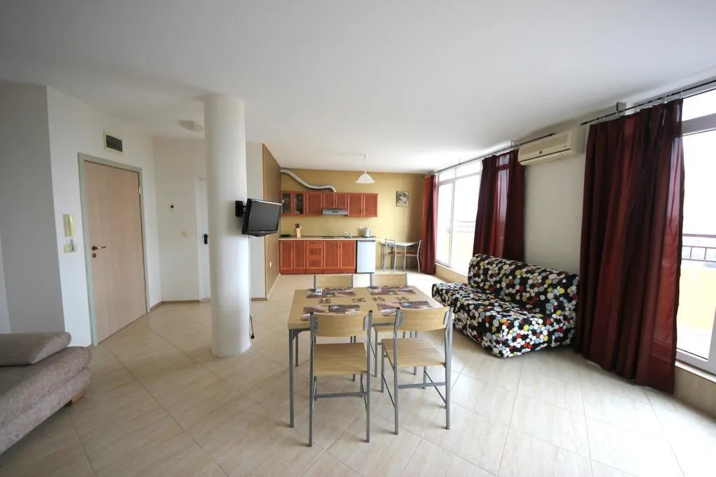 STUDIO SIDE SEA VIEW Room, Menada Grand Resort Apartments, Bourgas