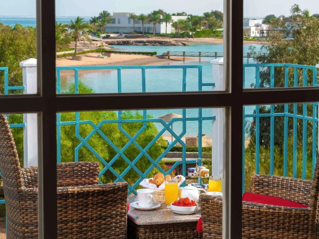 TWIN DELUXE SEA VIEW Room, Movenpick Resort & Spa El Gouna, Red Sea Riviera