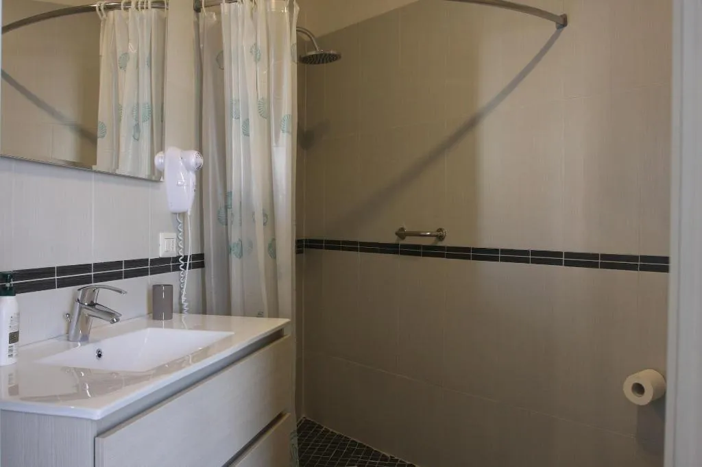 Room, Base Napoli B&B, Naples