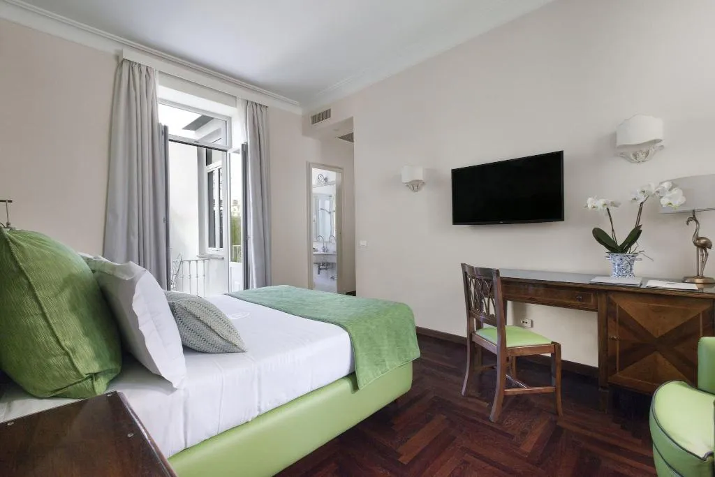 DOUBLE DELUXE WITH JACUZZI Room, Relais Villa Savarese, Naples