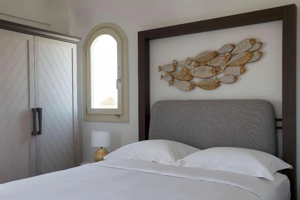 SUITE DUPLEX Room, Sea Breeze Santorini Beach Resort, Curio Collectio, Santorini