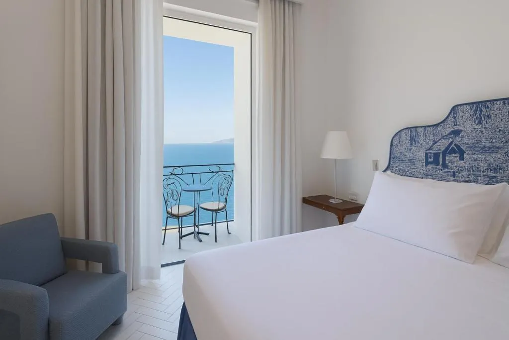 TRIPLE SEA VIEW WITH TERRACE Room, Grand Hotel Europa Palace, Naples