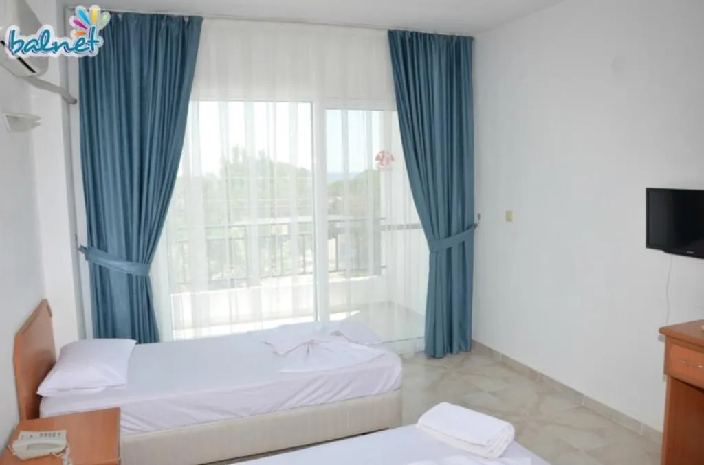TRIPLE STANDARD Room, Tunan Motel, Izmir