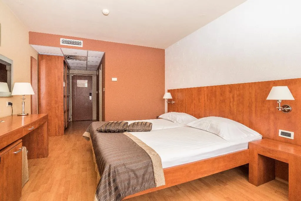 DOUBLE SUPERIOR Room, Hotel Umag  Plava Laguna, Istria