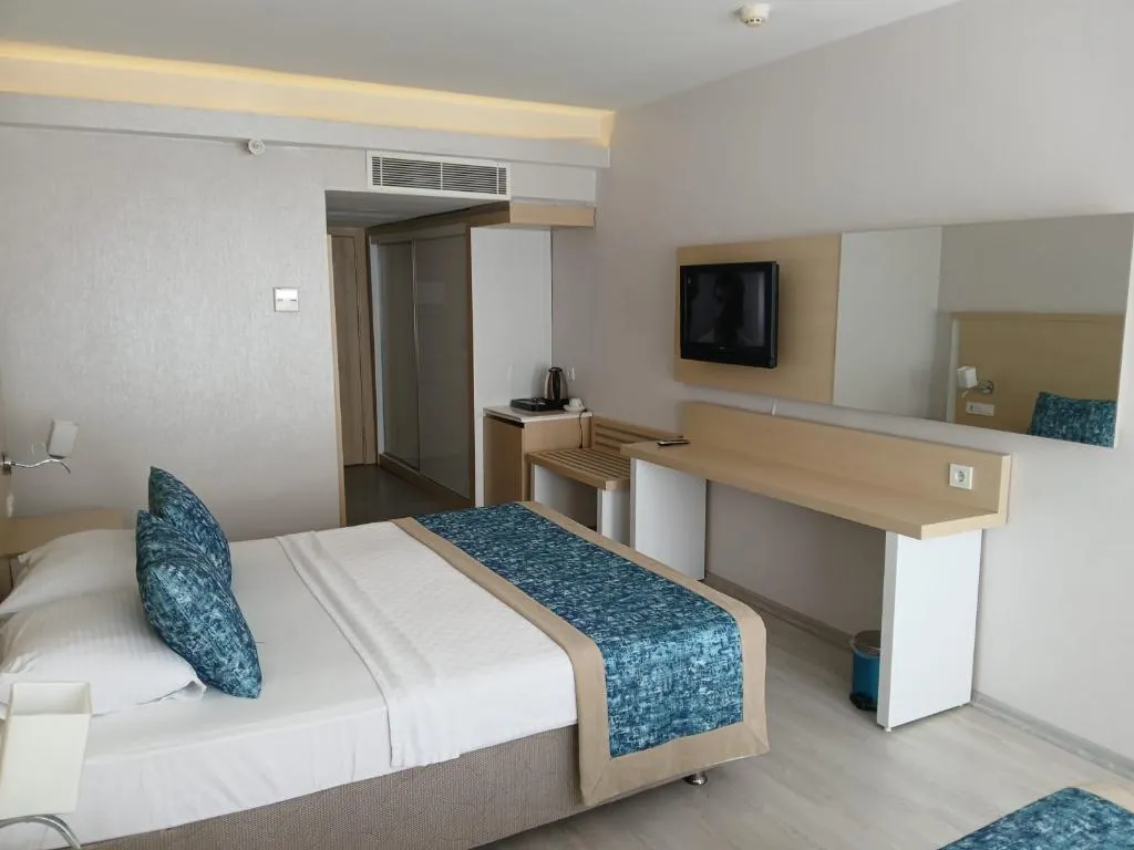 DOUBLE GARDEN VIEW Room, Pirates Park Resort, Antalya
