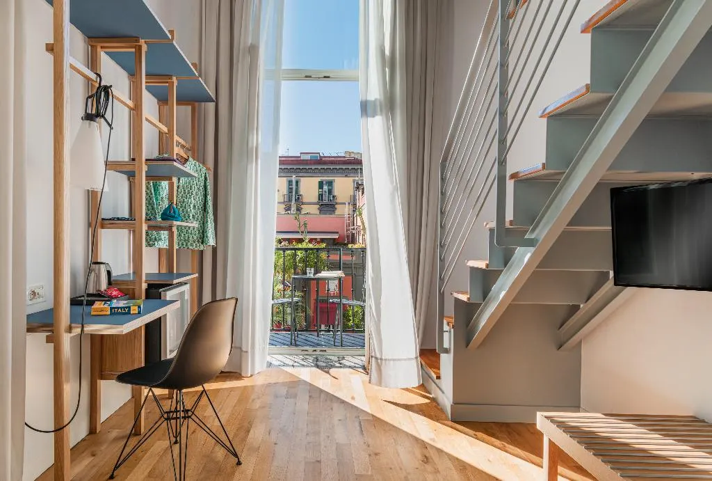 FAMILY ROOM STANDARD Room, Piazza Bellini, Naples