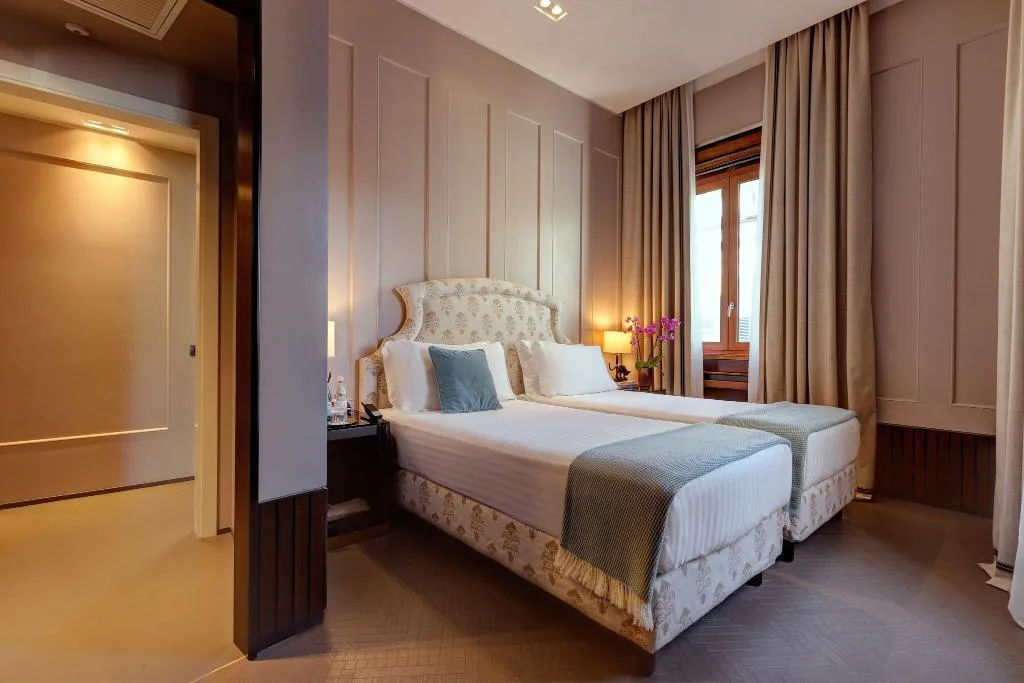 FAMILY ROOM CONNECTING ROOM Room, Singer Palace Hotel, Rome