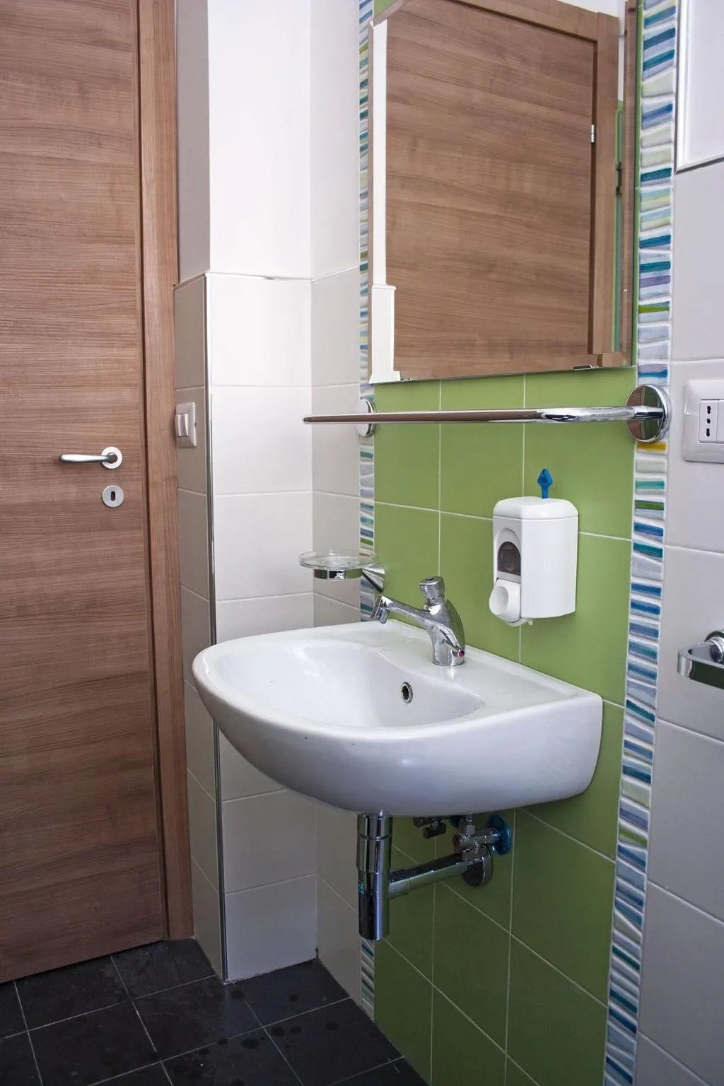 Room, City-in-hostel-B&B, Catania