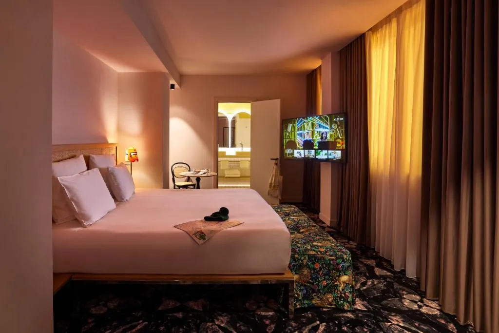 DOUBLE WITH BALCONY Room, Mama Shelter Roma, Rome