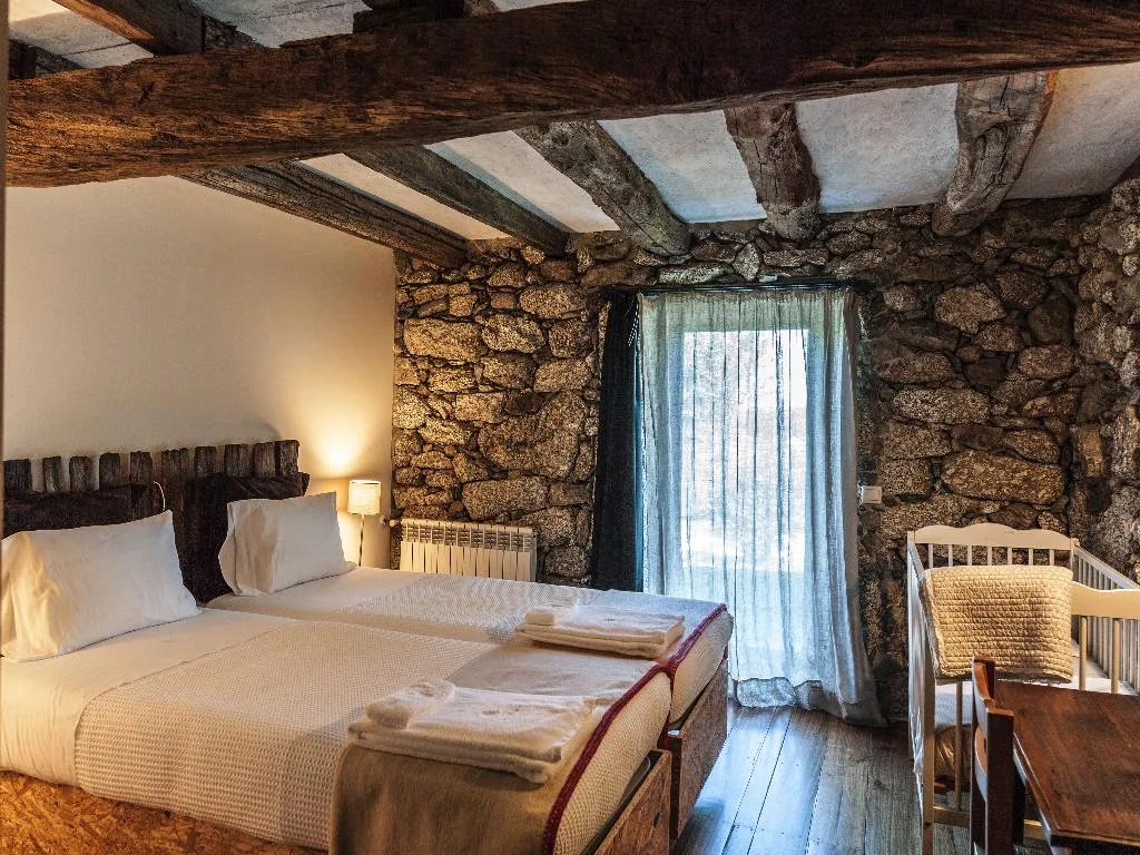 VILLA CLASSIC WITH BALCONY Room, Quinta Do Rapozinho, Porto