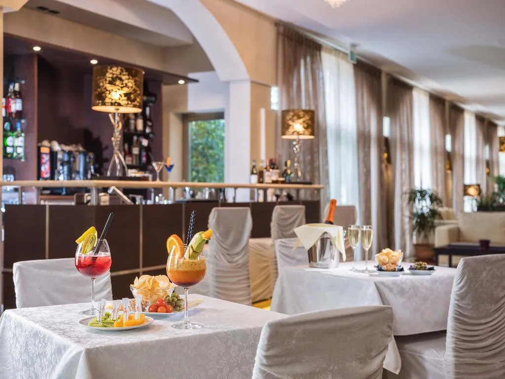Bar, For You, Olbia