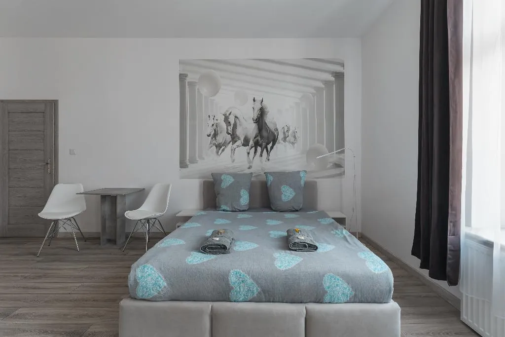 DOUBLE STANDARD Room, Queen Apartments, Krakow