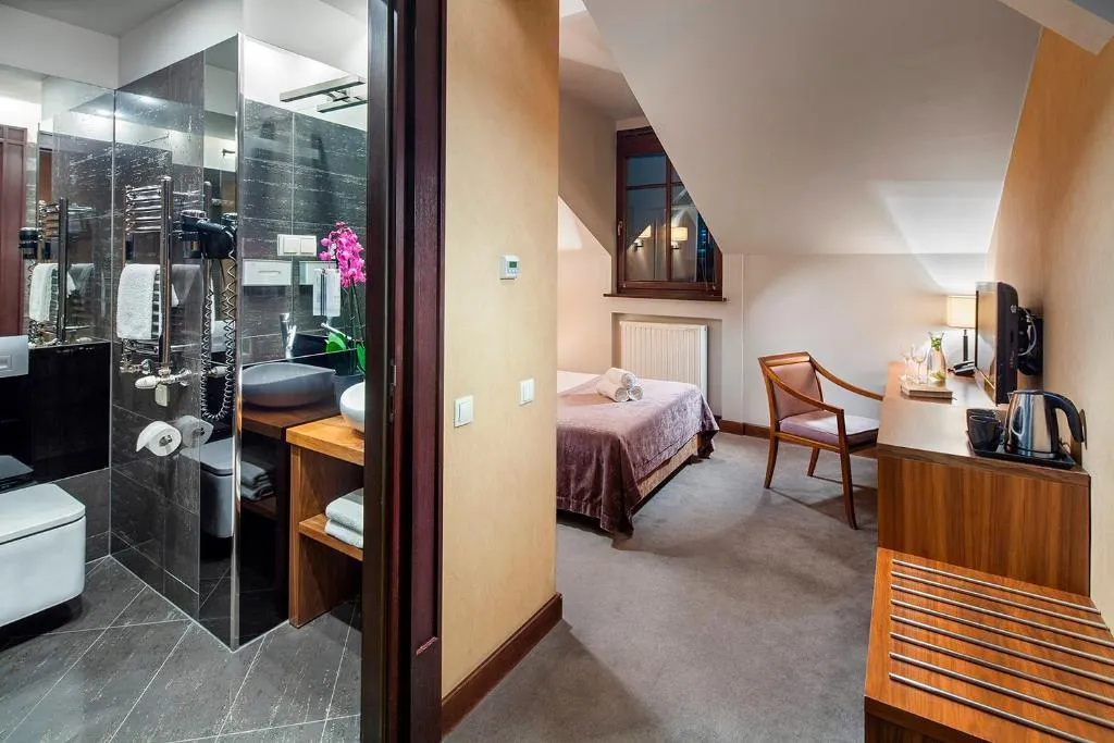 DOUBLE STANDARD Room, Hotel Unicus Krakow Old Town - Destigo Hotels, Krakow