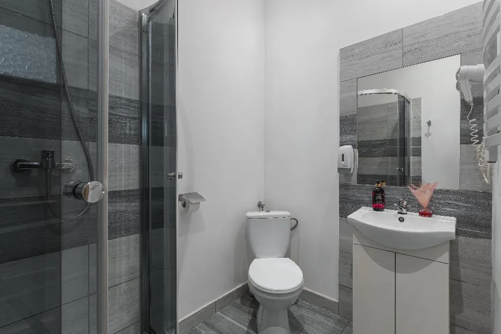 DOUBLE STANDARD Room, Queen Apartments, Krakow