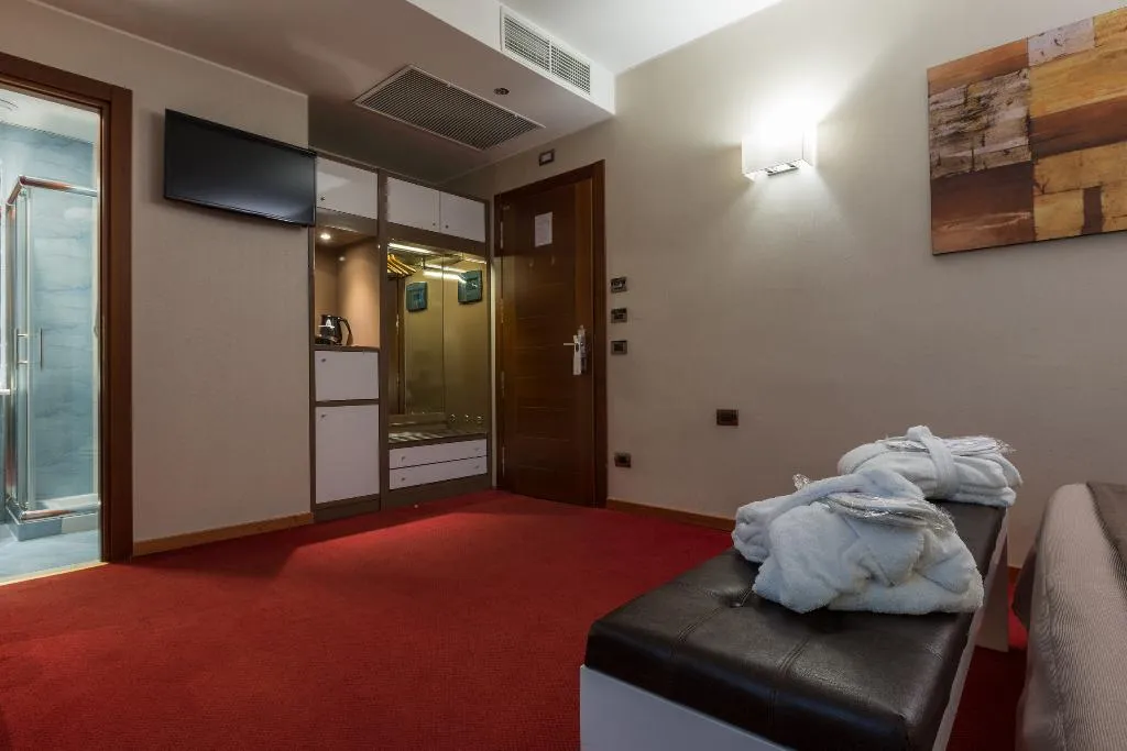 General view, Magris Hotel, Naples