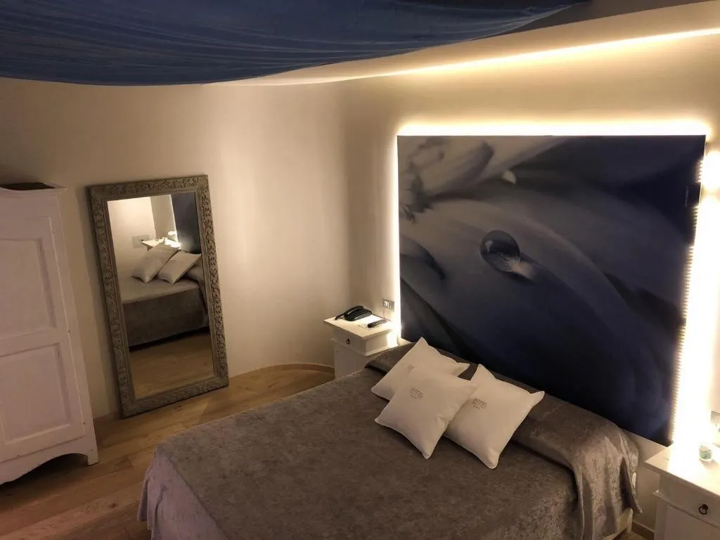 Room, Hotel Tiro A Volo, Naples