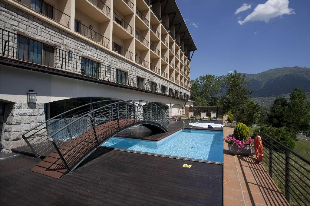 Sports and Entertainment, Parador de Vielha, Costa Brava