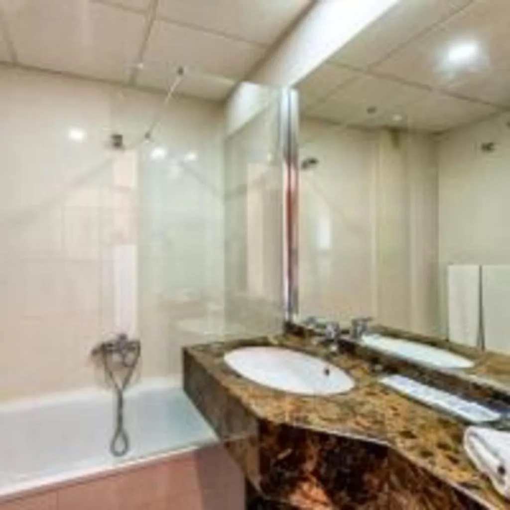 Room, Santa Rosa, Costa Del Sol