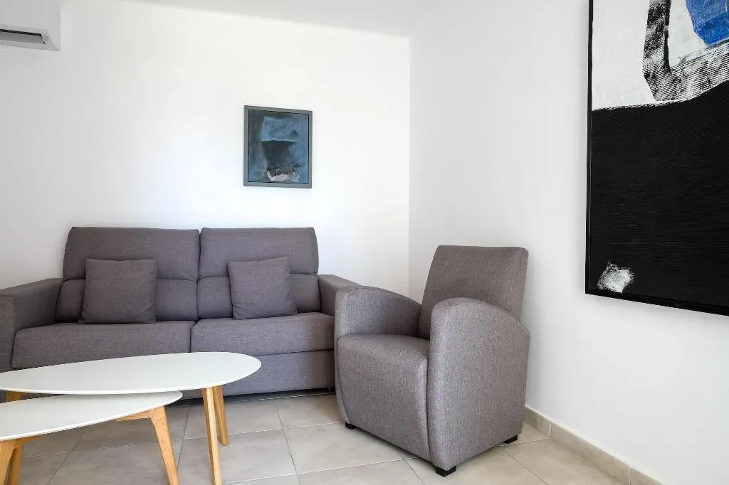 Room, S'Alamera Suites Hotel & Apartments, Ibiza