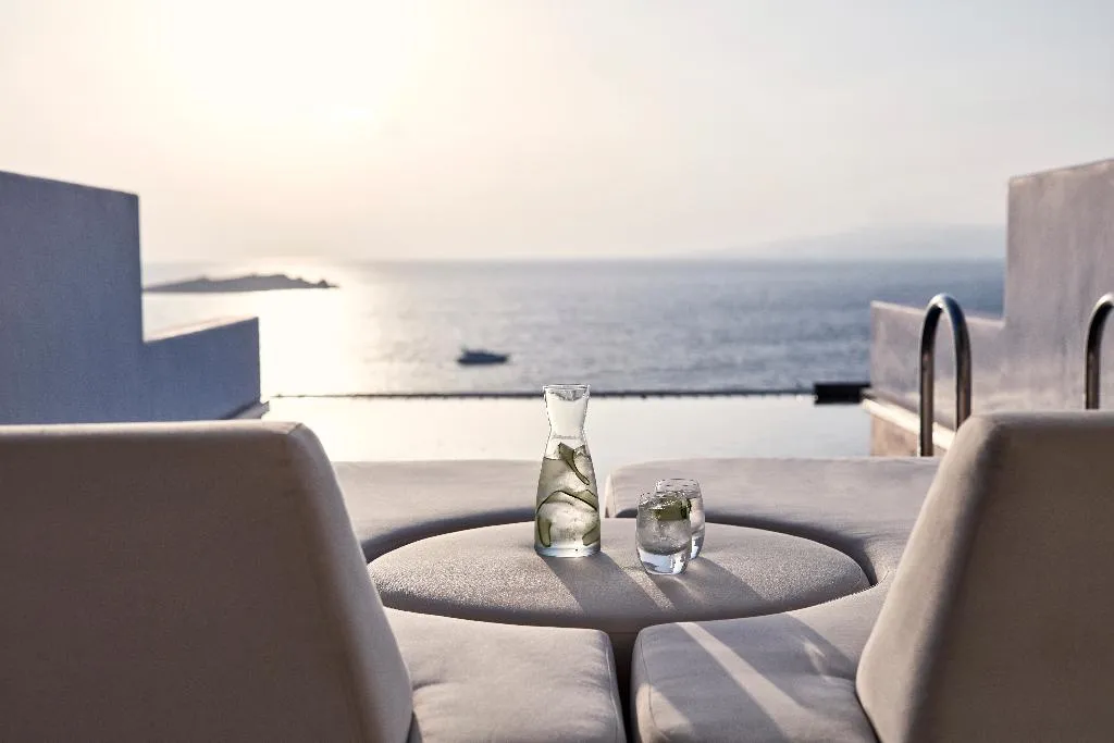 DOUBLE SUPERIOR WITH PRIVATE POOL Room, Myconian Korali Relais & Chateaux, Mykonos