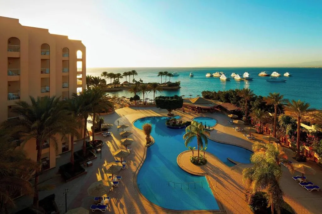 Pool, Hurghada Marriott Beach Resort, Red Sea Riviera