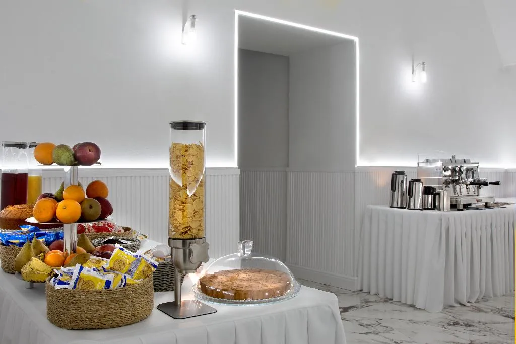 Restaurant, Palazzo Sant Antonio Napoli, Naples