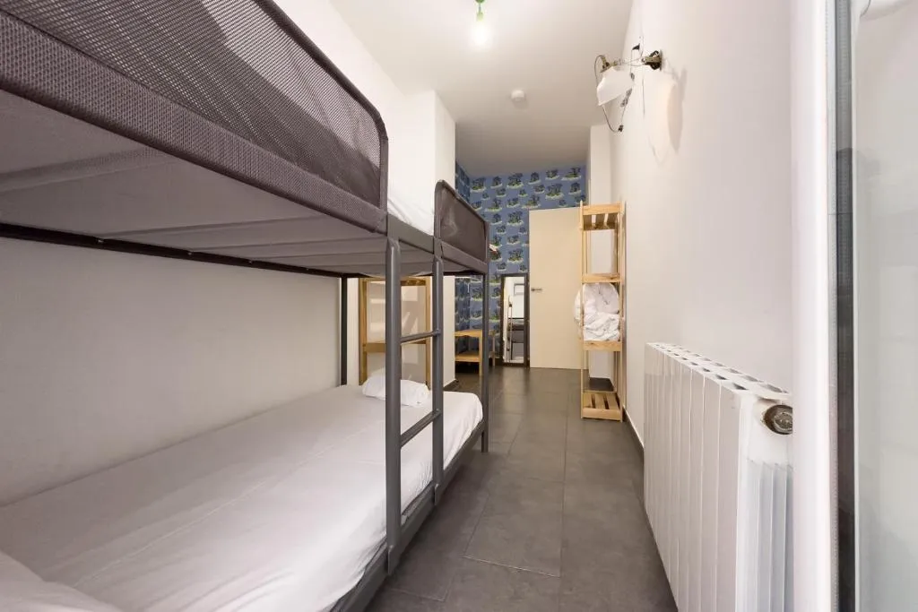 APARTMENT TWO BEDROOMS Room, Ainb Barcelona Sants Apartments, Barcelona
