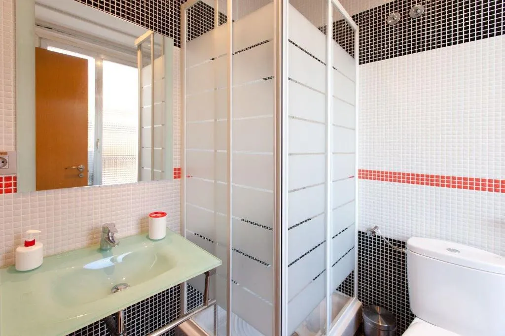 Room, Hostal Abril, Madrid