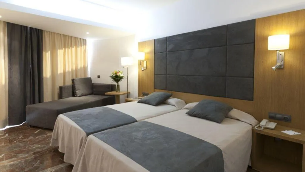 TRIPLE TWO BEDS Room, Mirador, Majorca