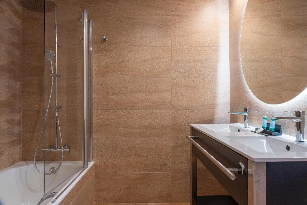 QUADRUPLE STANDARD Room, Rialto, Barcelona