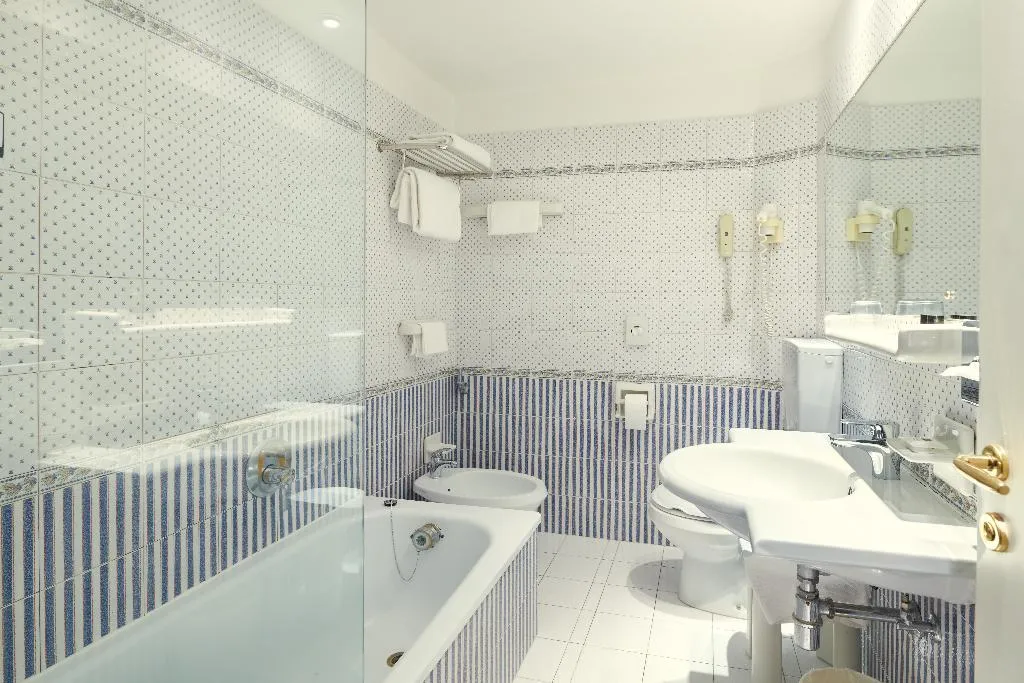 TRIPLE STANDARD Room, Hotel Plaza Venice, Venice