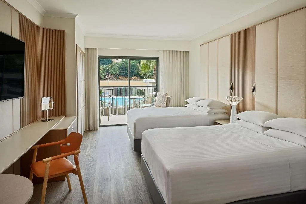 Pool, Marriott Malta Hotel & Spa, Malta