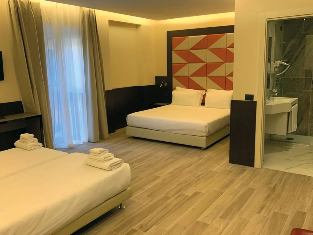 JUNIOR SUITE STANDARD Room, JR Hotels Bocconi Milano, Milan