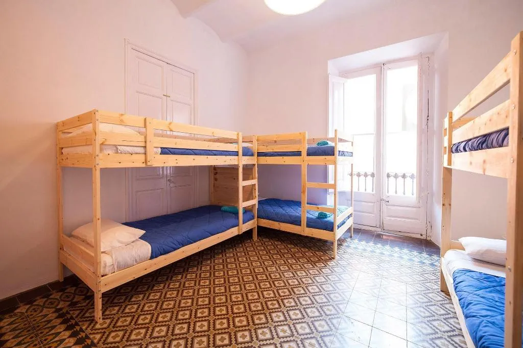 Room, Hostel Bed In Girona, Costa Brava