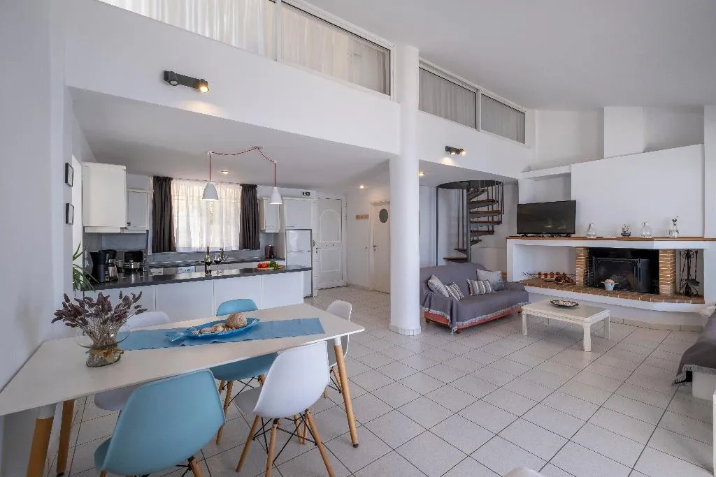 APARTMENT STANDARD Room, Meli Apartments & Villas, Kalamata