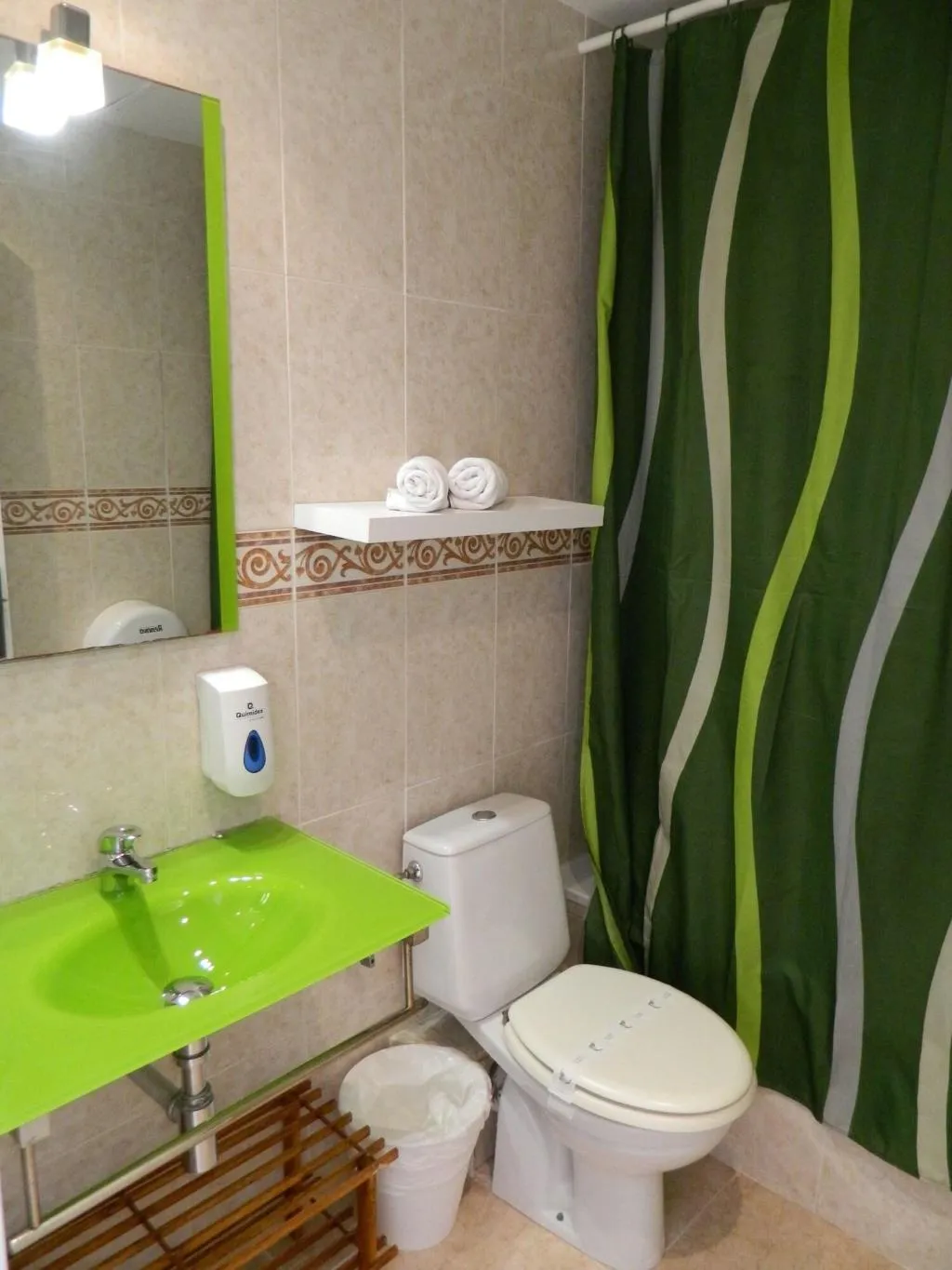 Room, Pension Rovior, Costa Dorada
