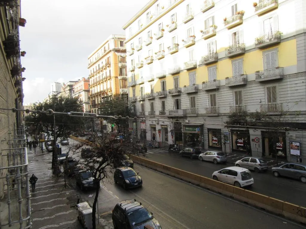 General view, B&B Rettifilo, Naples