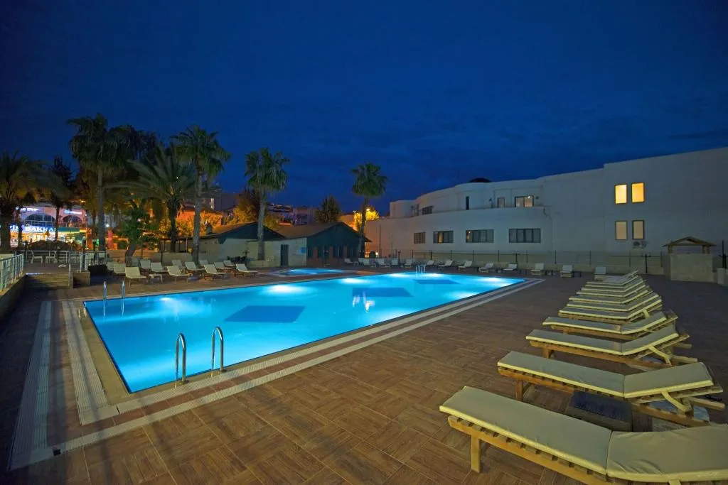 Sports and Entertainment, Ayma Hotel, Izmir