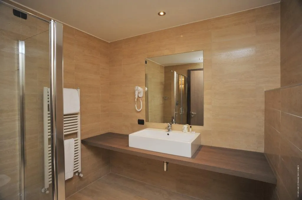 FAMILY ROOM CAPACITY 3 Room, Klima Hotel Milano Fiera, Milan