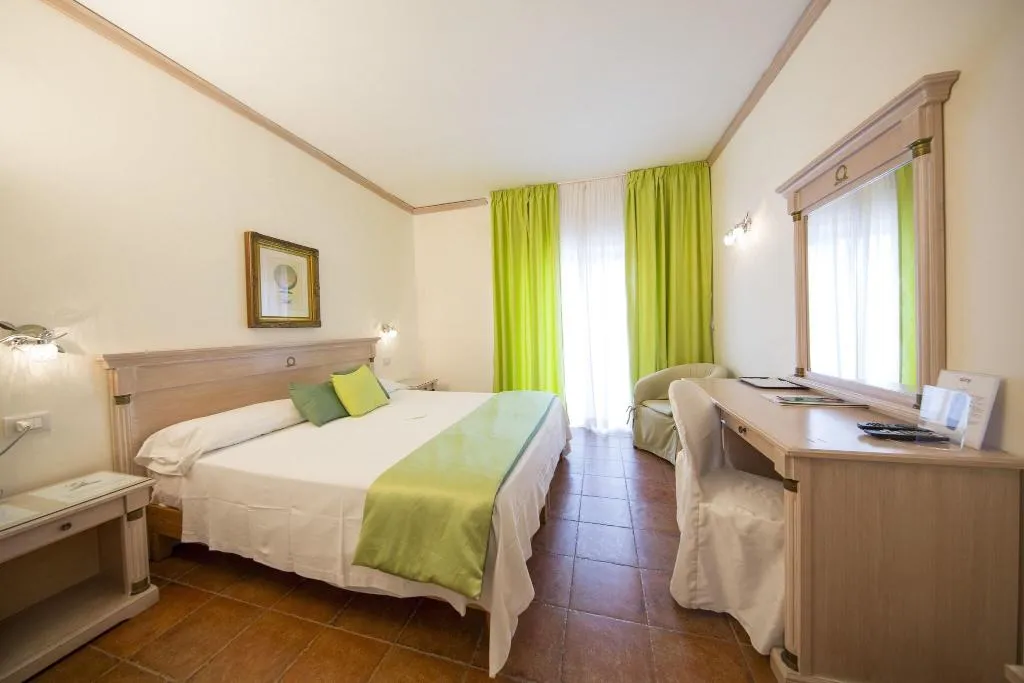 Room, Mancini Park, Rome