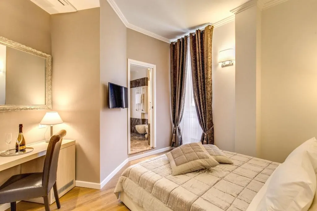 Room, The Bridge Suites, Rome