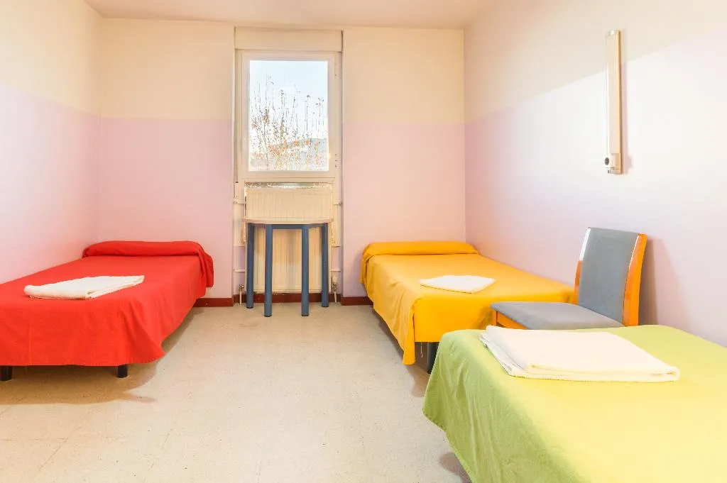 TRIPLE STANDARD Room, Hostal Welcome, Madrid